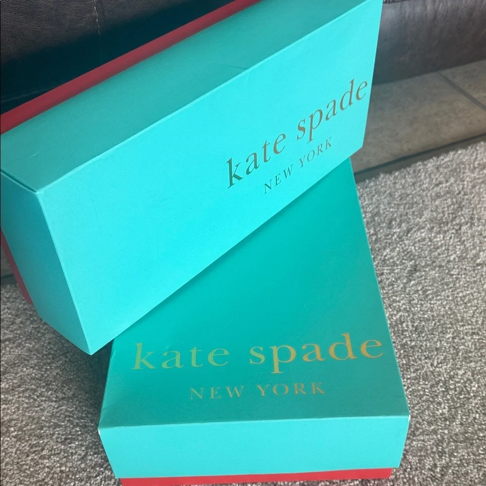 Kate Spade Turquoise Boxes with Gold Accents ♠️
